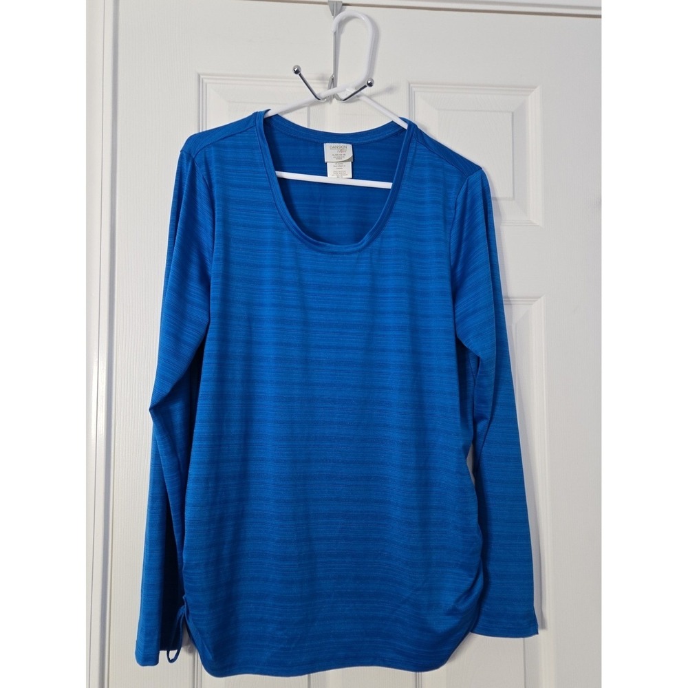 Danskin Now Womans Athletic Size XL Blue Isle Long Sleeve shirt